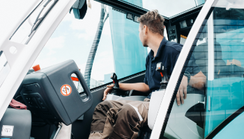 OPERATORI GRU CARICATRICI IDRAULICHE – GRU SU AUTOCARRO@2x